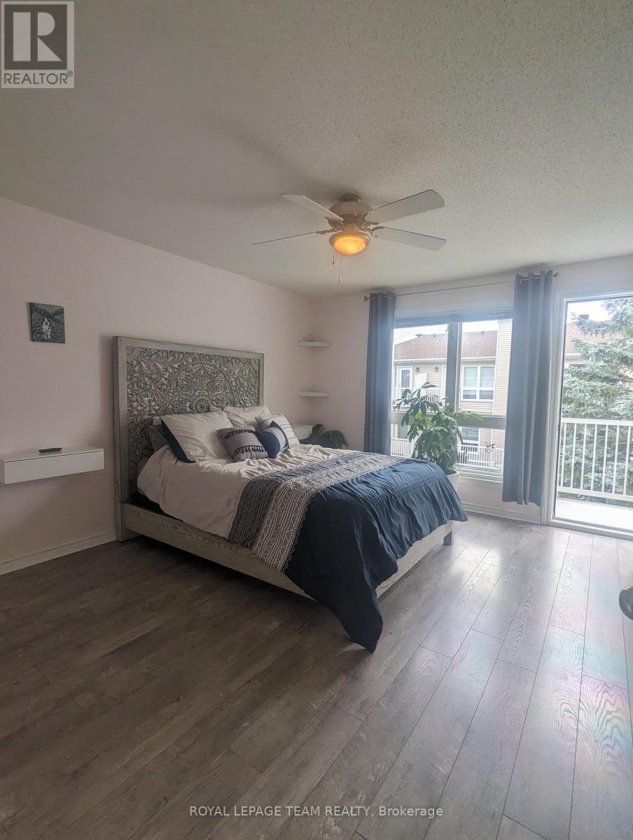 Primary Bed - 17B - 6010 Red Willow Drive, Ottawa, ON - Indoor Photo Showing Bedroom