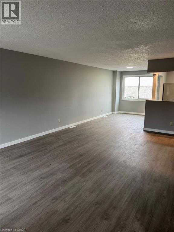 316 Dufferin Street, Stratford, ON - Indoor Photo Showing Other Room