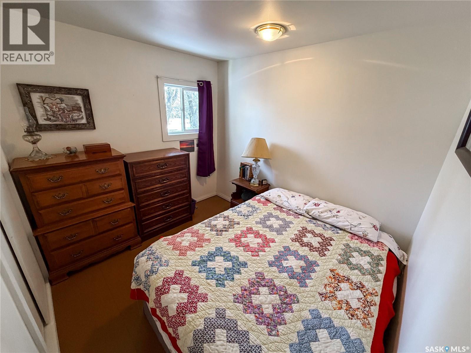 610 Railway Street, Eastend, SK - Indoor Photo Showing Bedroom