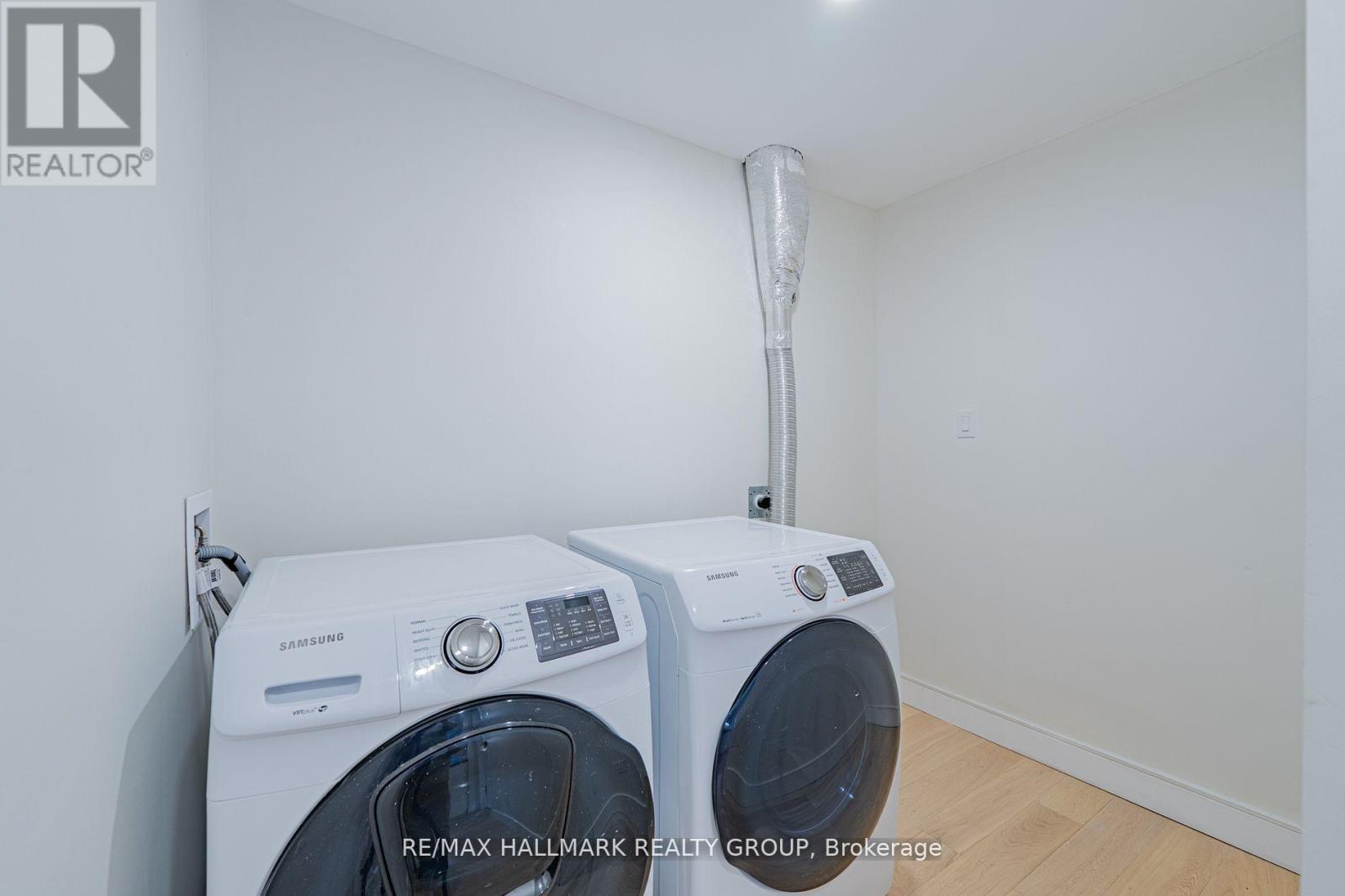 14 Thornton Avenue, Ottawa, ON - Indoor Photo Showing Laundry Room