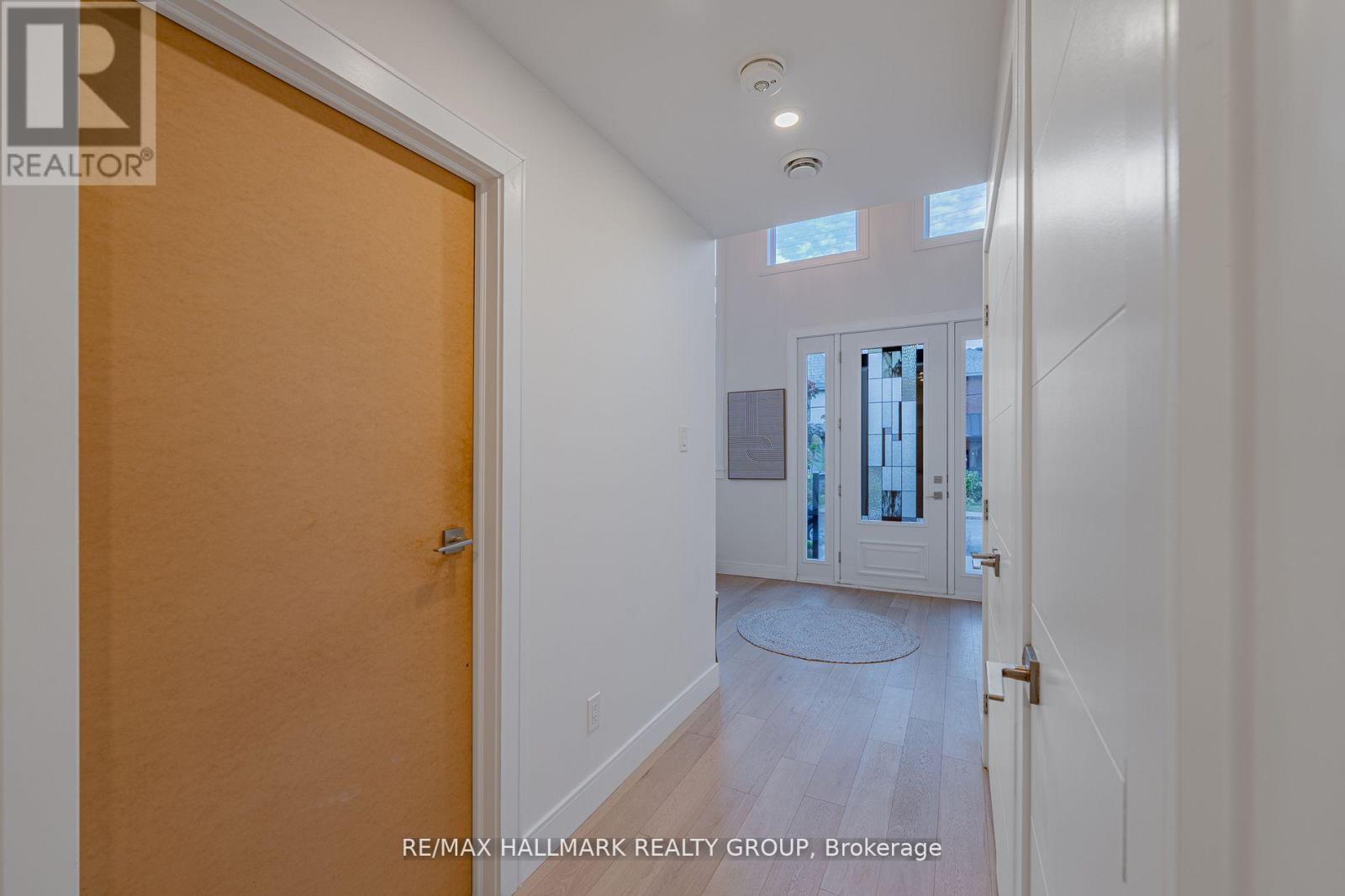 14 Thornton Avenue, Ottawa, ON - Indoor Photo Showing Other Room