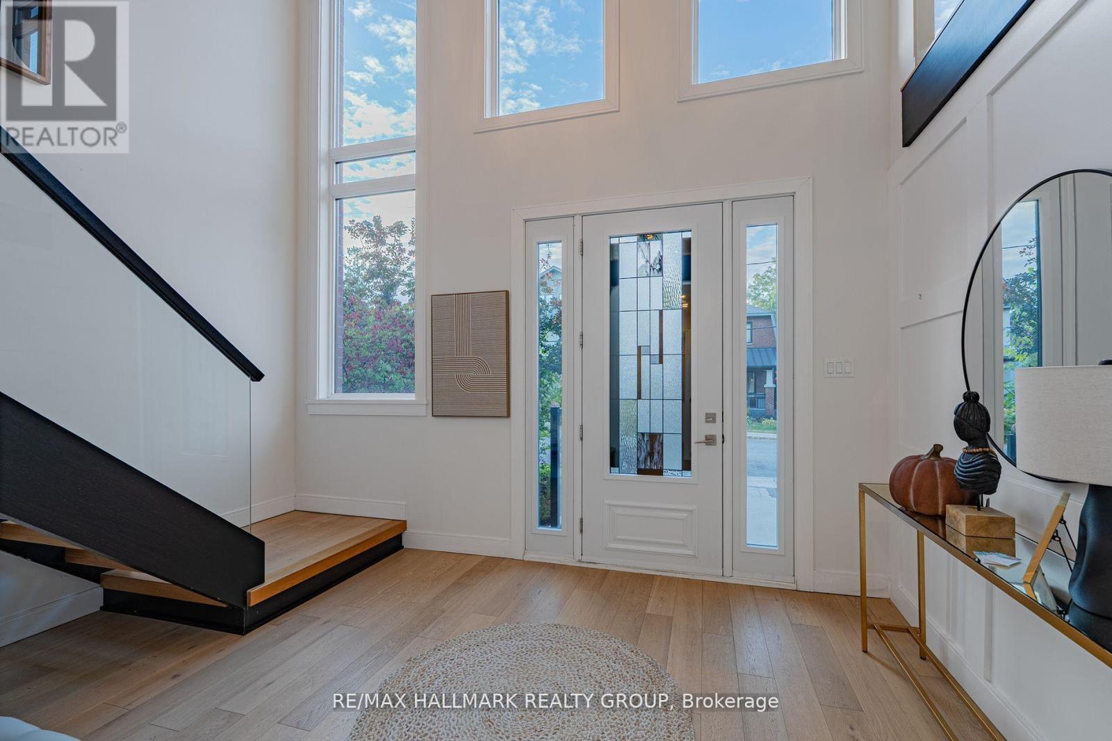 14 Thornton Avenue, Ottawa, ON - Indoor Photo Showing Other Room