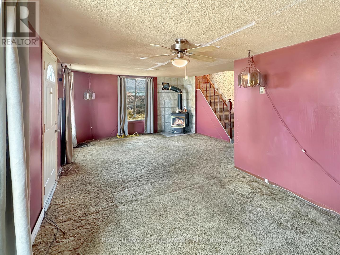 97 Catharine Street, Belleville (Belleville Ward), ON - Indoor Photo Showing Other Room