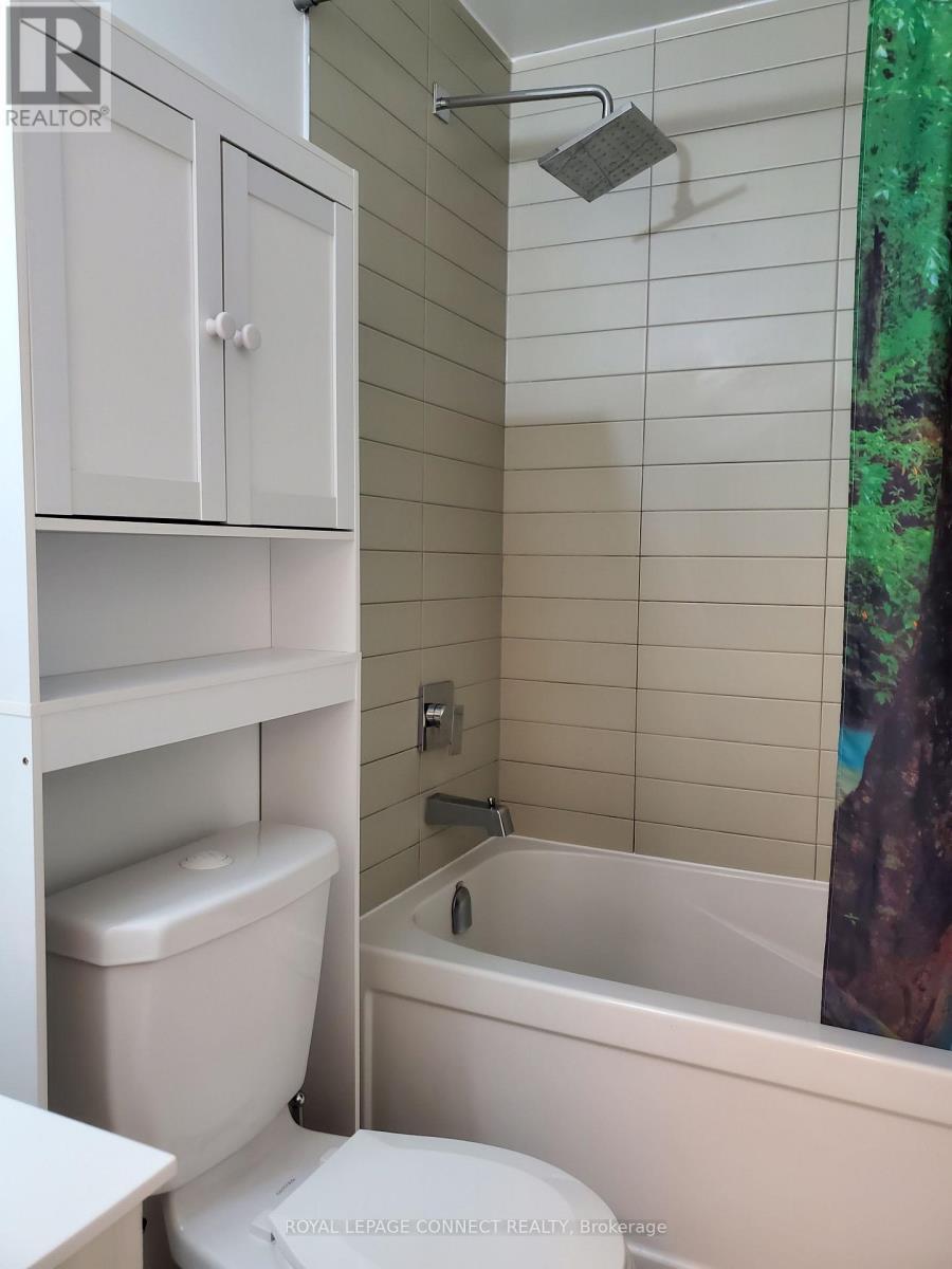 Ph08 - 10 Willison Square, Toronto, ON - Indoor Photo Showing Bathroom