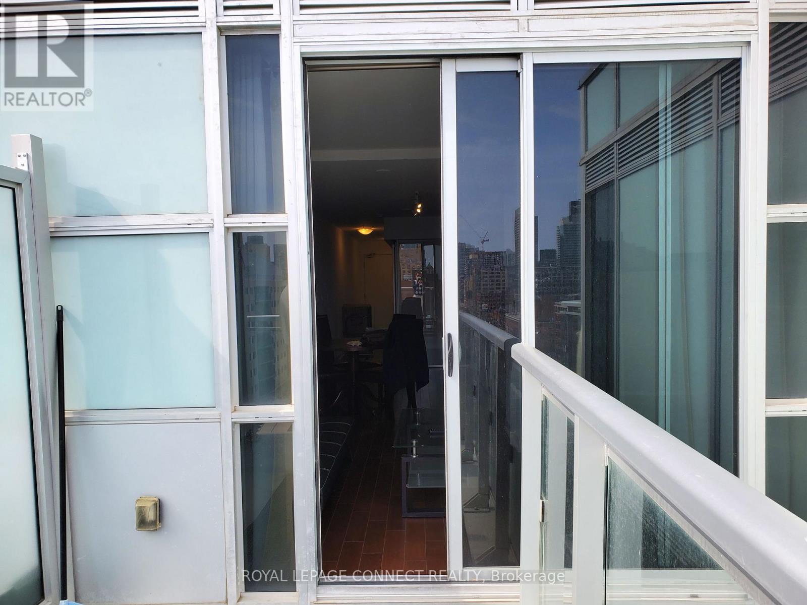 Ph08 - 10 Willison Square, Toronto, ON - Outdoor With Exterior