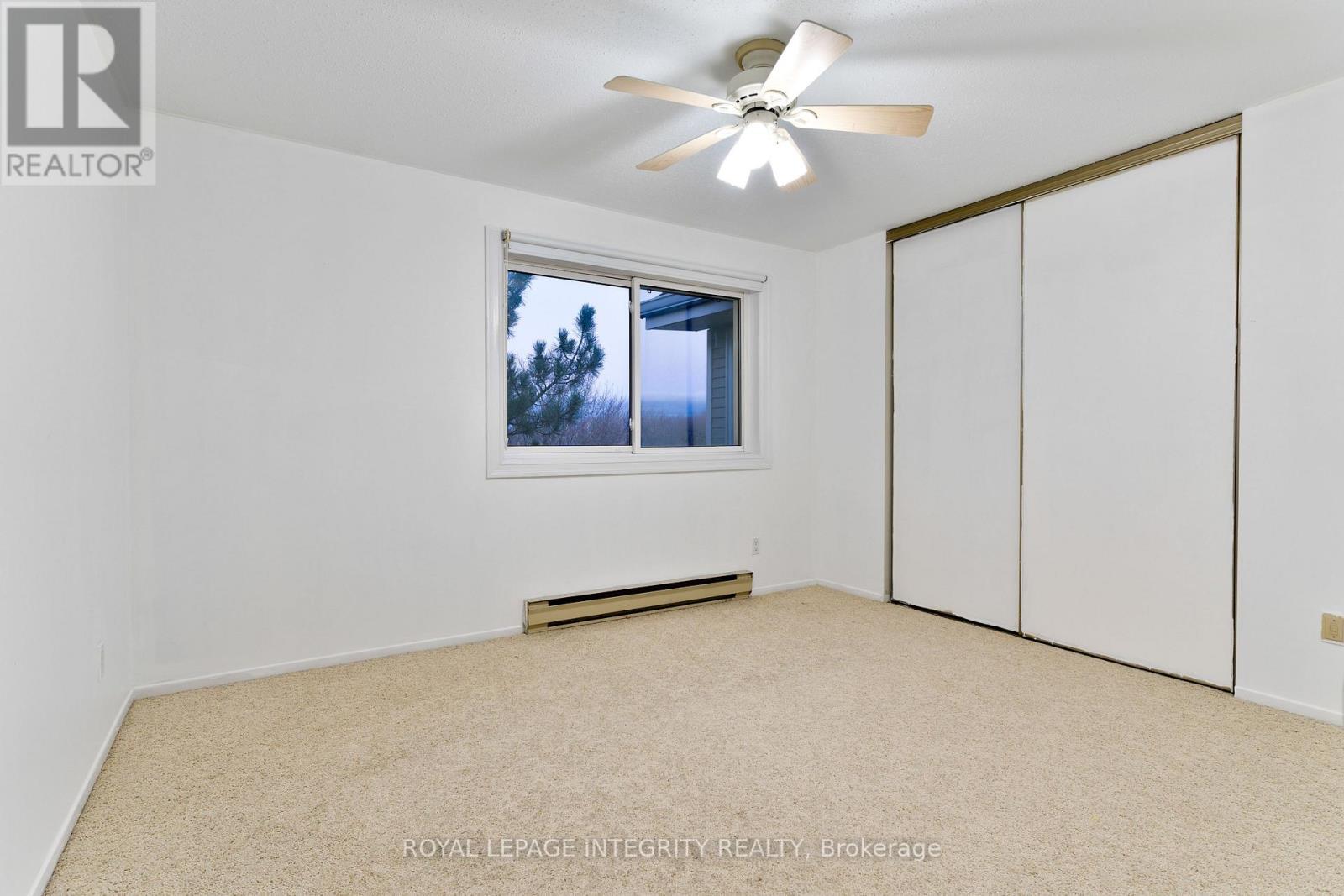 2nd Bedroom - 406 - 270 Brittany Drive, Ottawa, ON - Indoor Photo Showing Other Room