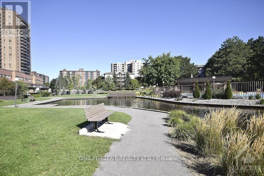 Parks for Relax and Recreation - 406 - 270 Brittany Drive, Ottawa, ON - Outdoor