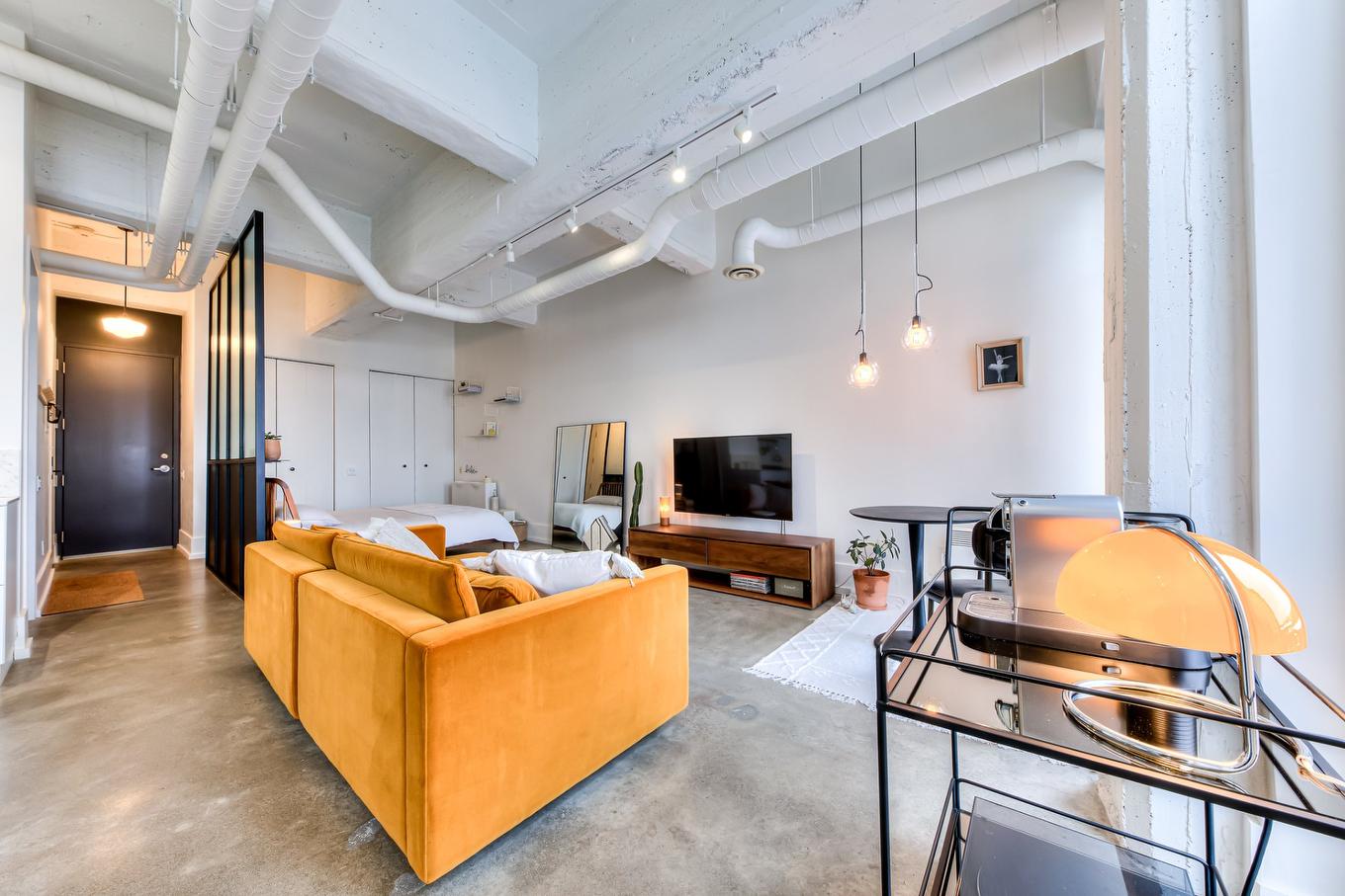 Salon - 305-1900 Rue Augustin-Cantin, Montréal (Le Sud-Ouest), QC - Indoor