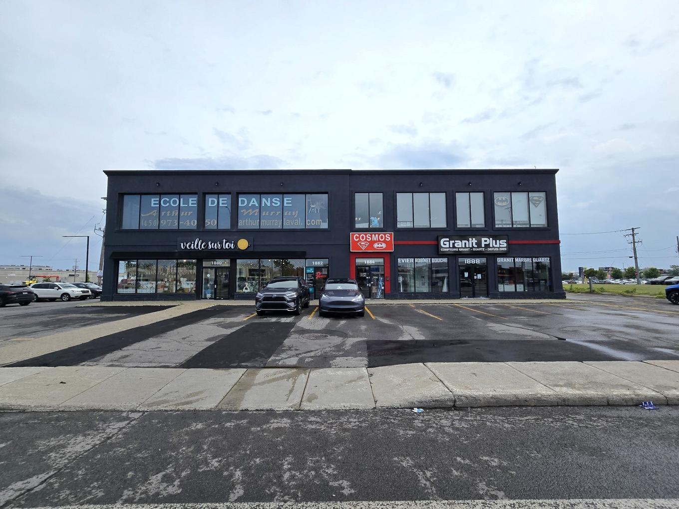 Frontage - 200-1882 Boul. St-Martin O., Laval (Chomedey), QC - Outdoor