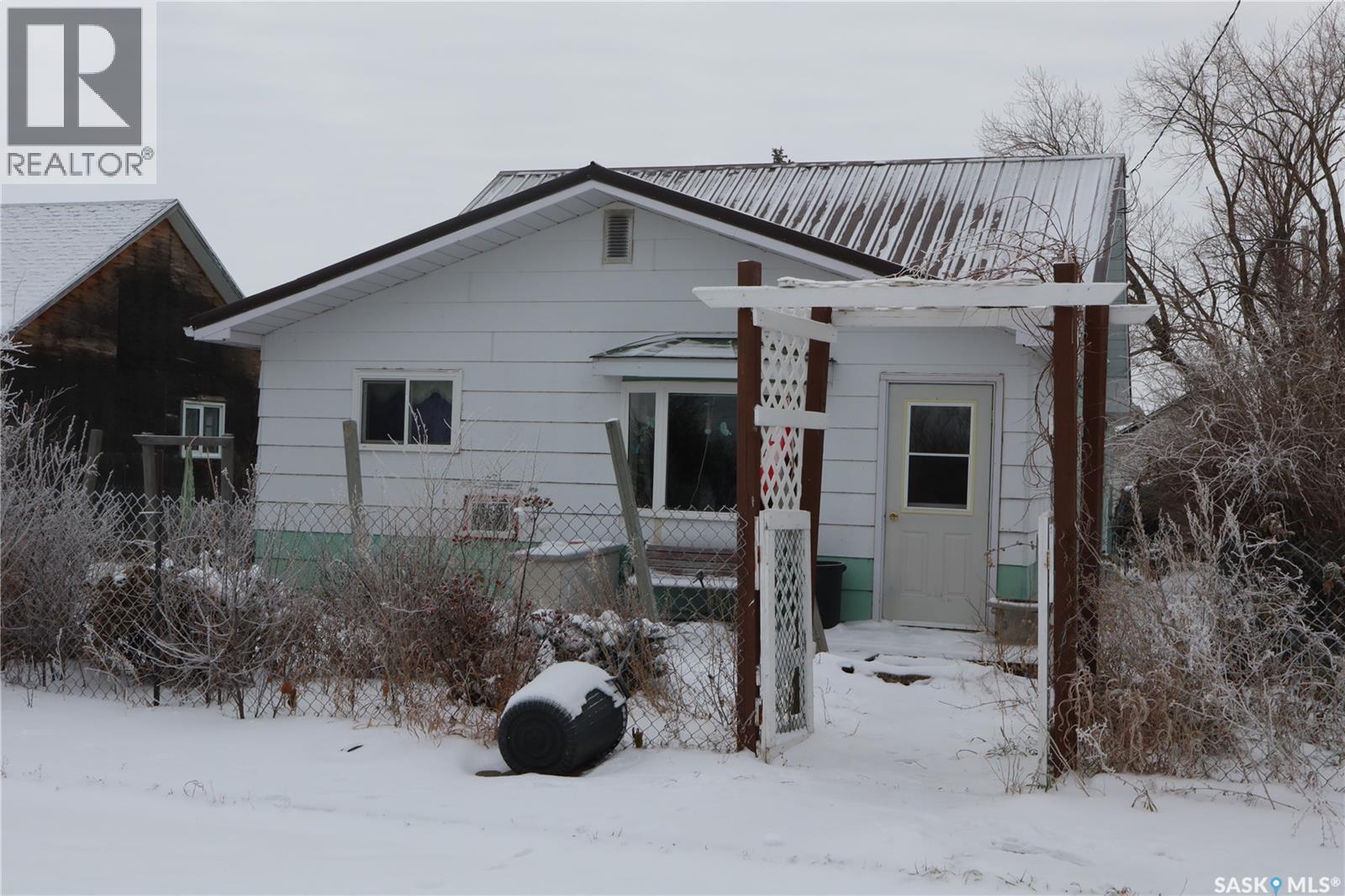 210 1St Avenue, Sutton Rm No. 103, SK - Outdoor