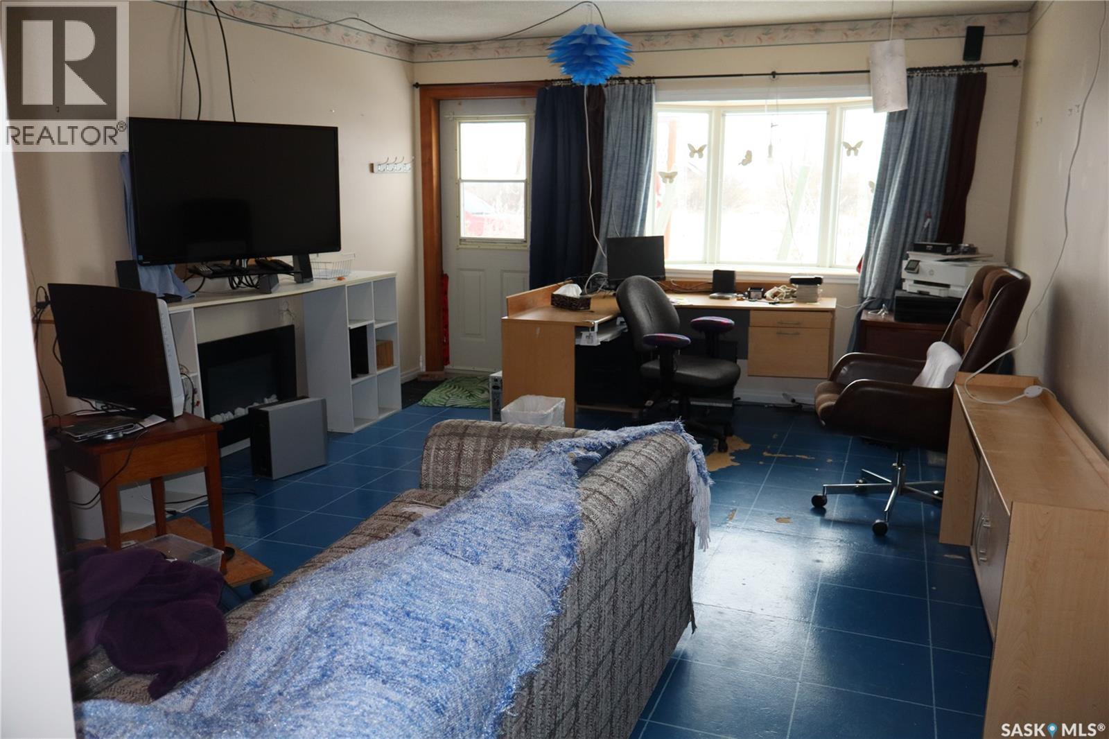 210 1St Avenue, Sutton Rm No. 103, SK - Indoor Photo Showing Other Room