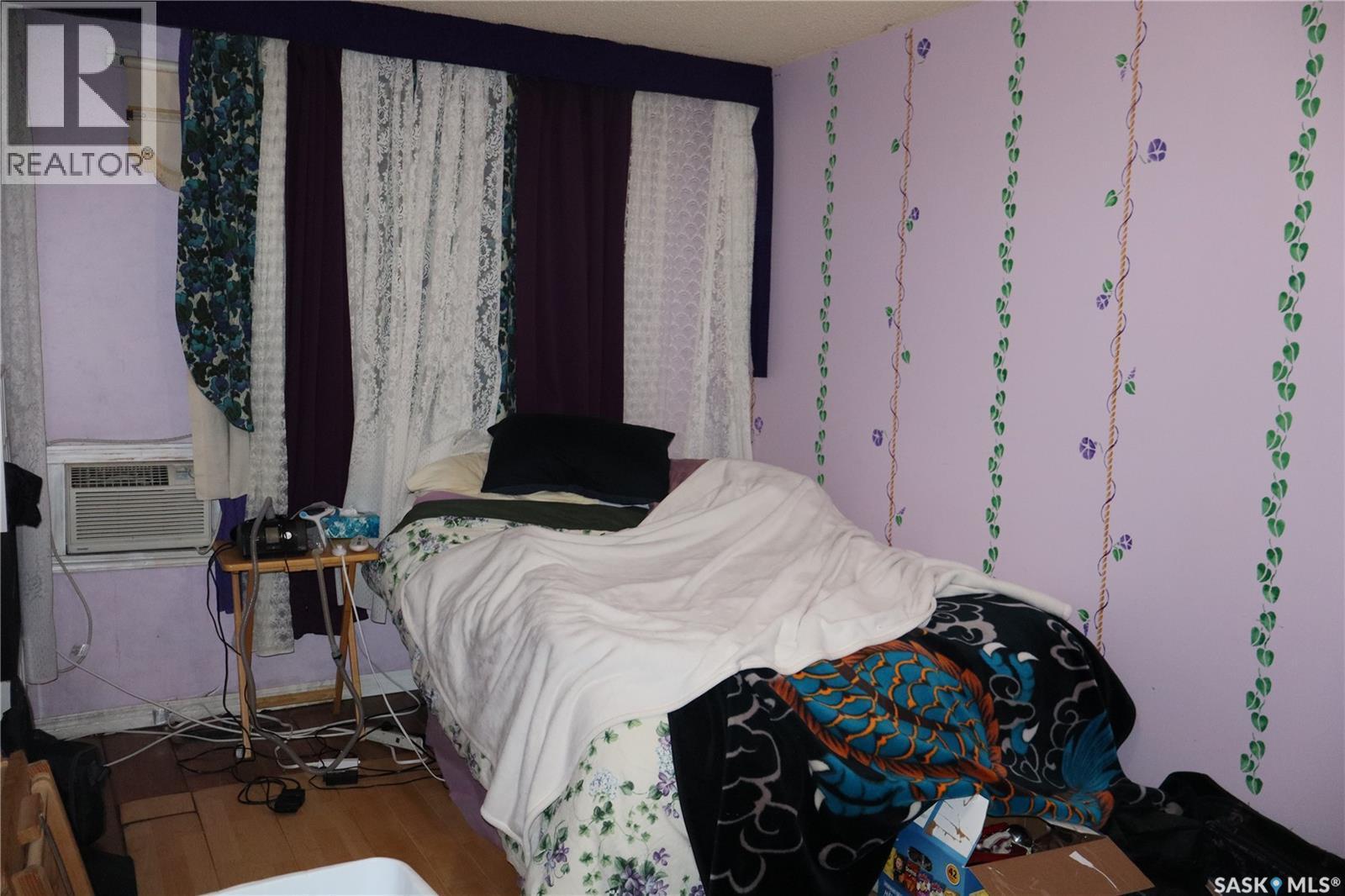 210 1St Avenue, Sutton Rm No. 103, SK - Indoor