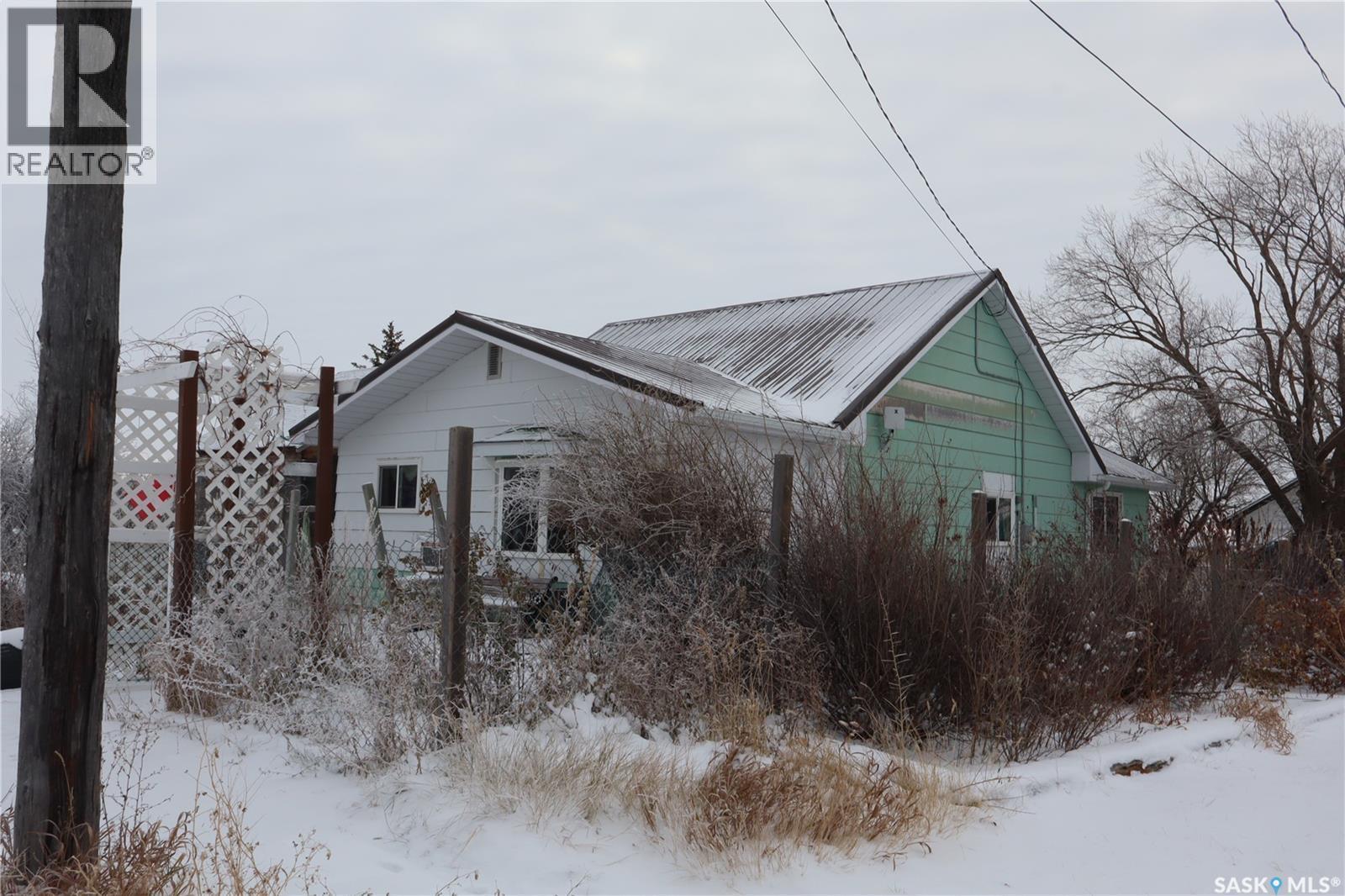 210 1St Avenue, Sutton Rm No. 103, SK - Outdoor