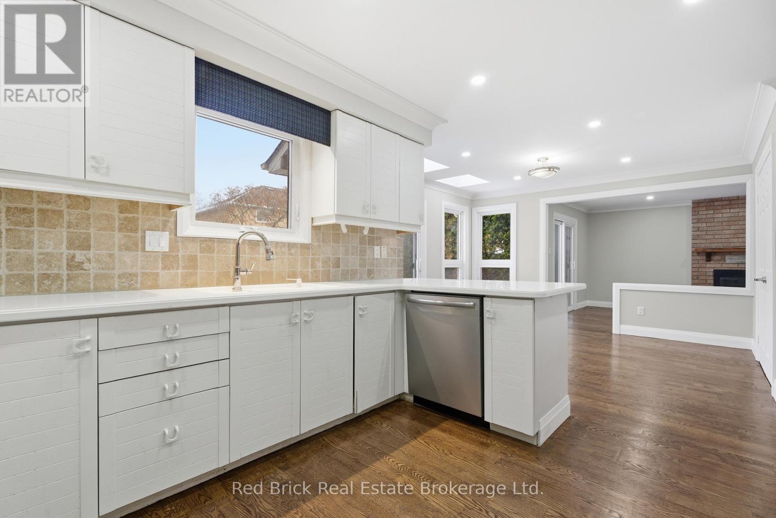 Kitchen - 3980 Chadburn Crescent, Mississauga (Erin Mills), ON - Indoor Photo Showing Kitchen