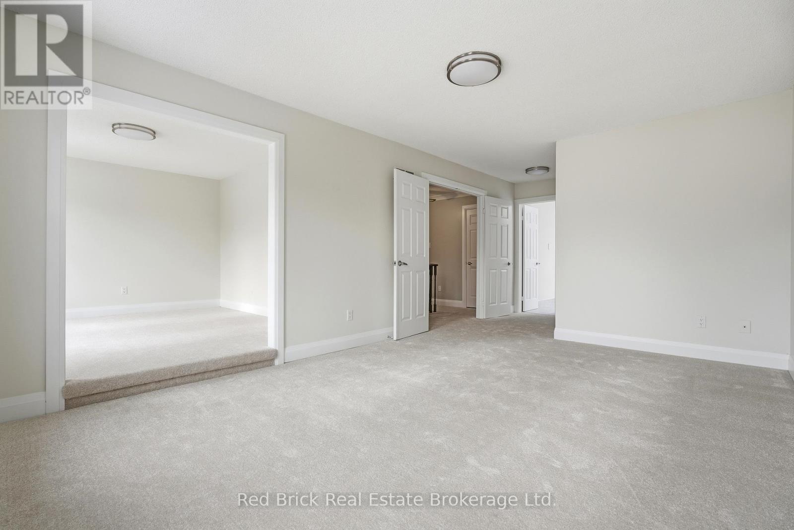 Primary room with bonus room - 3980 Chadburn Crescent, Mississauga (Erin Mills), ON - Indoor Photo Showing Other Room