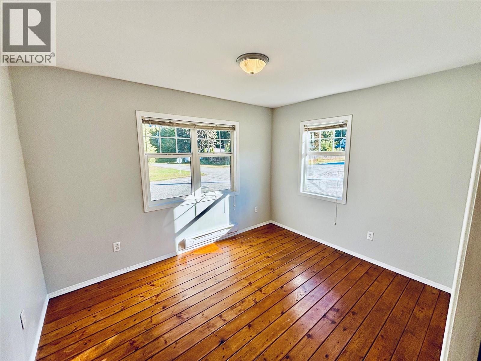 Primary Bedroom - 501 Arthur Street, Slocan, BC - Indoor Photo Showing Other Room
