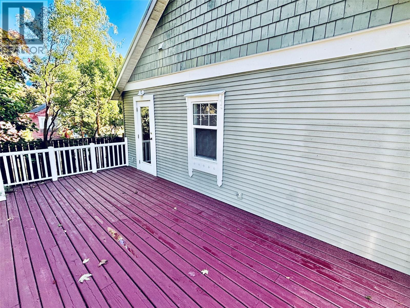 Deck - 501 Arthur Street, Slocan, BC - Outdoor