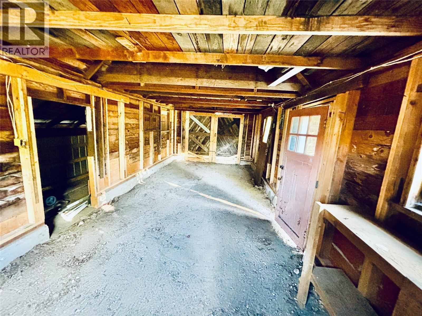 Detached Garage - 501 Arthur Street, Slocan, BC - Indoor Photo Showing Other Room
