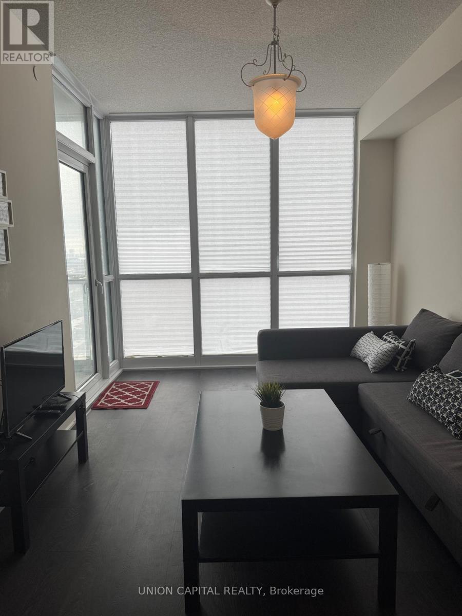 2801 - 88 Sheppard Avenue E, Toronto, ON - Indoor Photo Showing Living Room