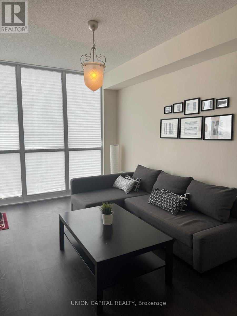 2801 - 88 Sheppard Avenue E, Toronto, ON - Indoor Photo Showing Living Room