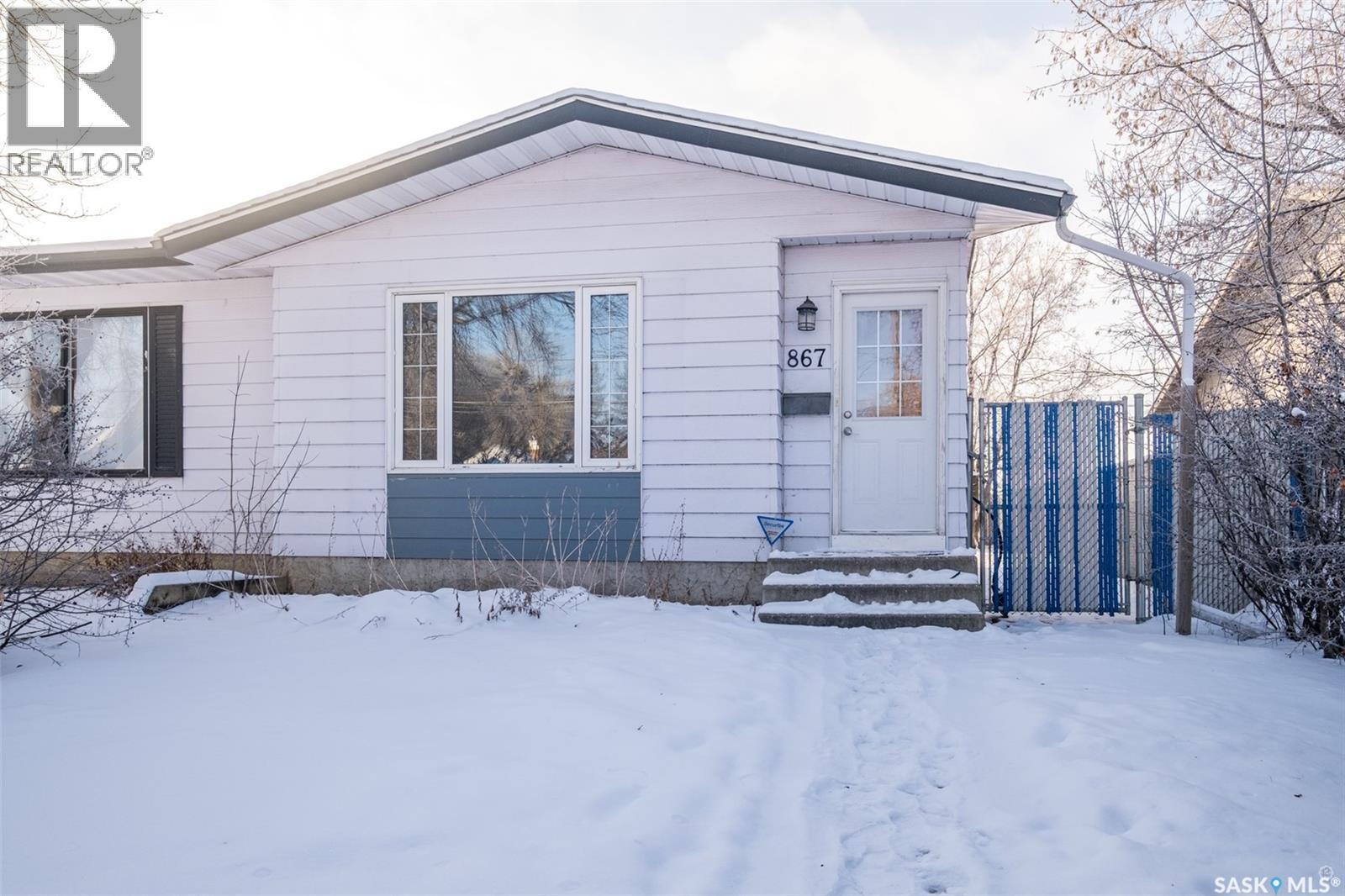 867 7Th Street E, Prince Albert, SK - Outdoor