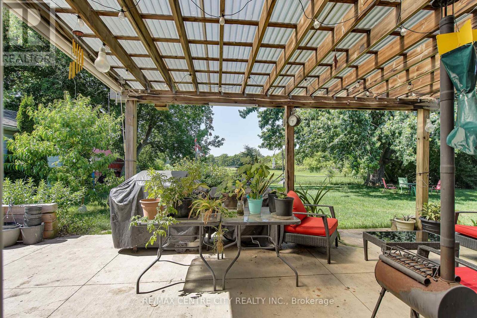 2103 Fanshawe Park Road W, Middlesex Centre, ON -