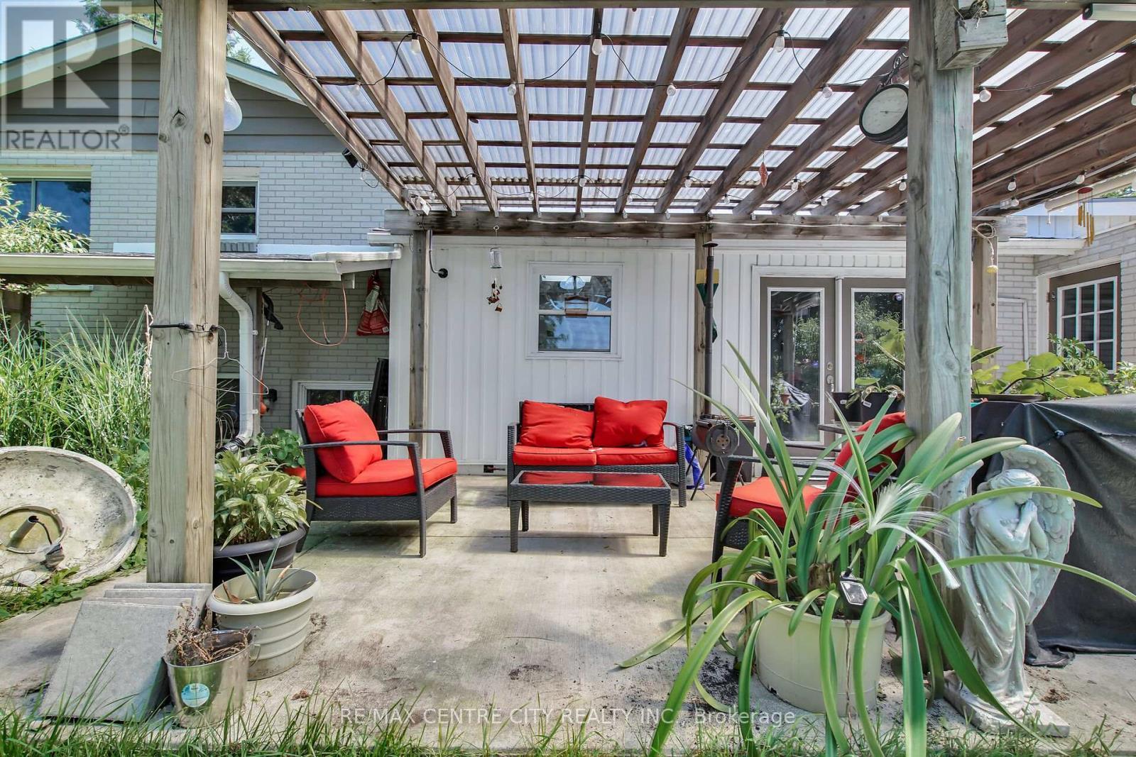 2103 Fanshawe Park Road W, Middlesex Centre, ON - Photo Showing Other Room