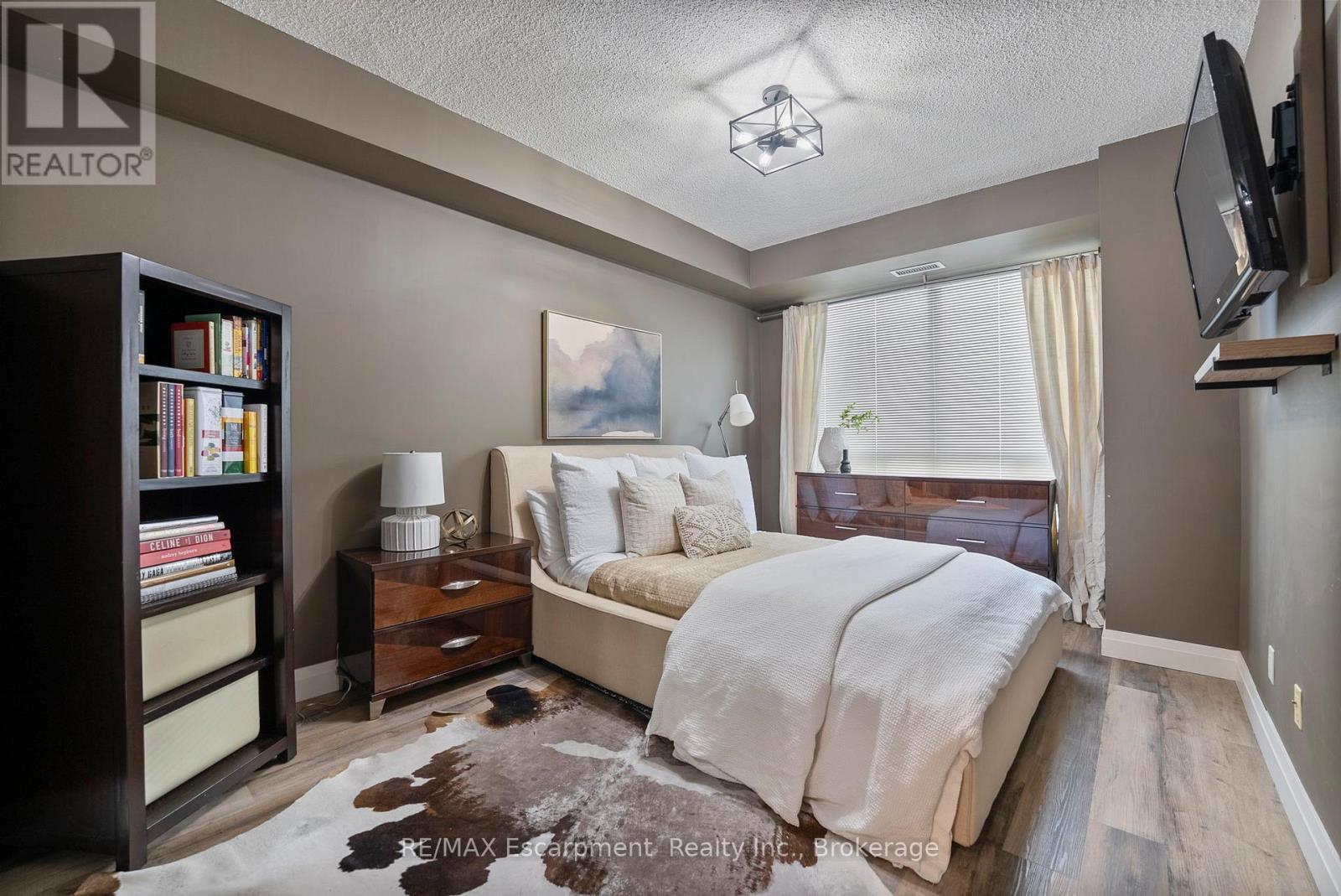 902 - 88 Palace Pier, Toronto (Mimico), ON - Indoor Photo Showing Bedroom