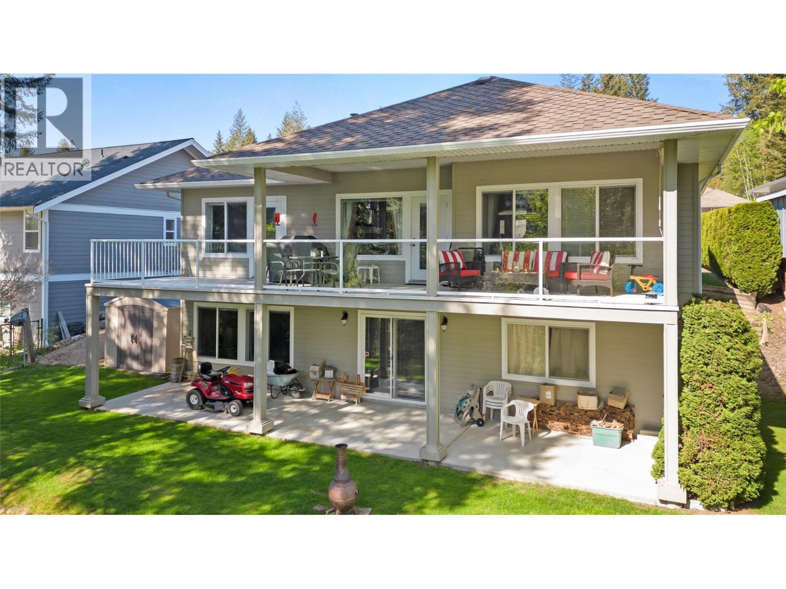 2743 Golf Course Drive, Blind Bay, BC - Outdoor With Deck Patio Veranda