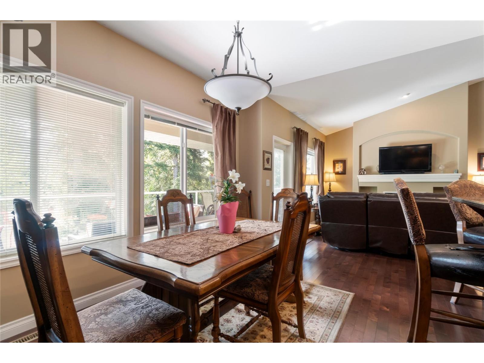 2743 Golf Course Drive, Blind Bay, BC - Indoor