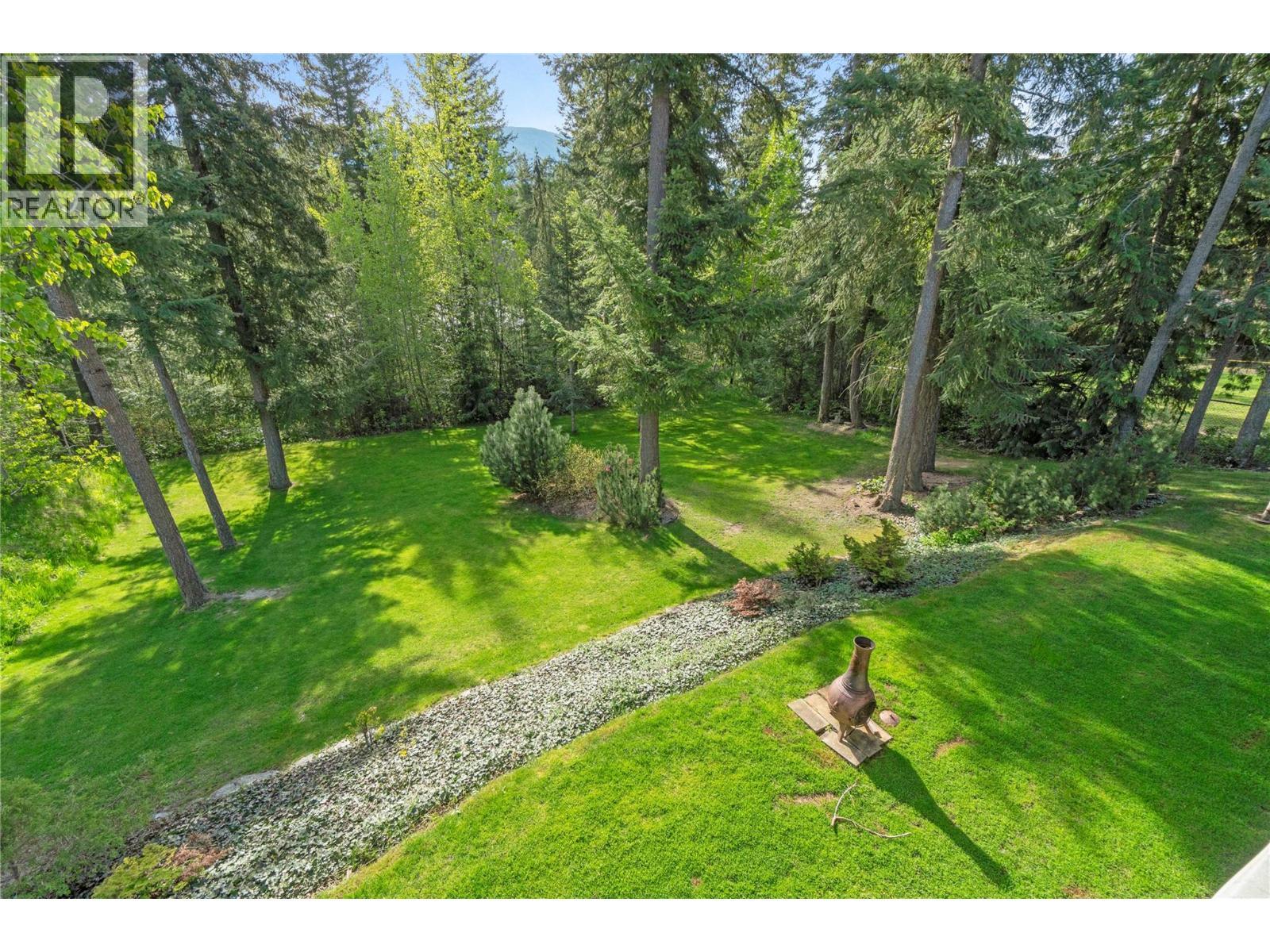 2743 Golf Course Drive, Blind Bay, BC - Outdoor