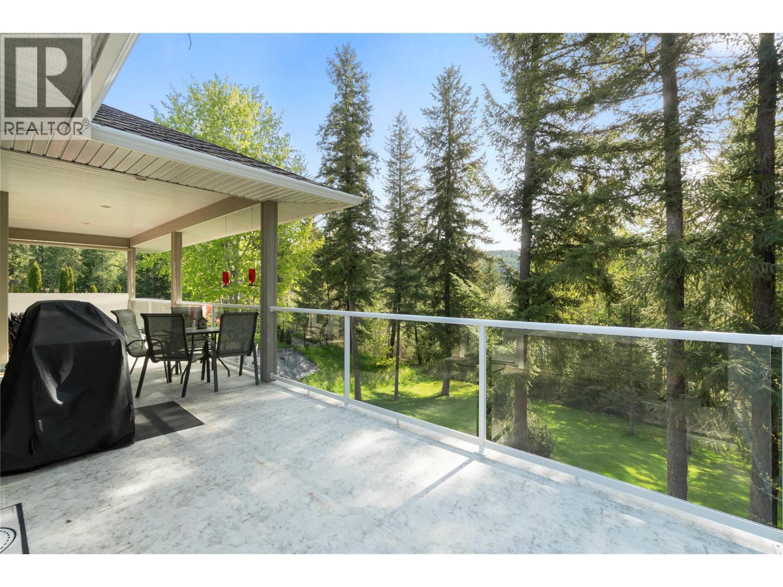 2743 Golf Course Drive, Blind Bay, BC - Outdoor