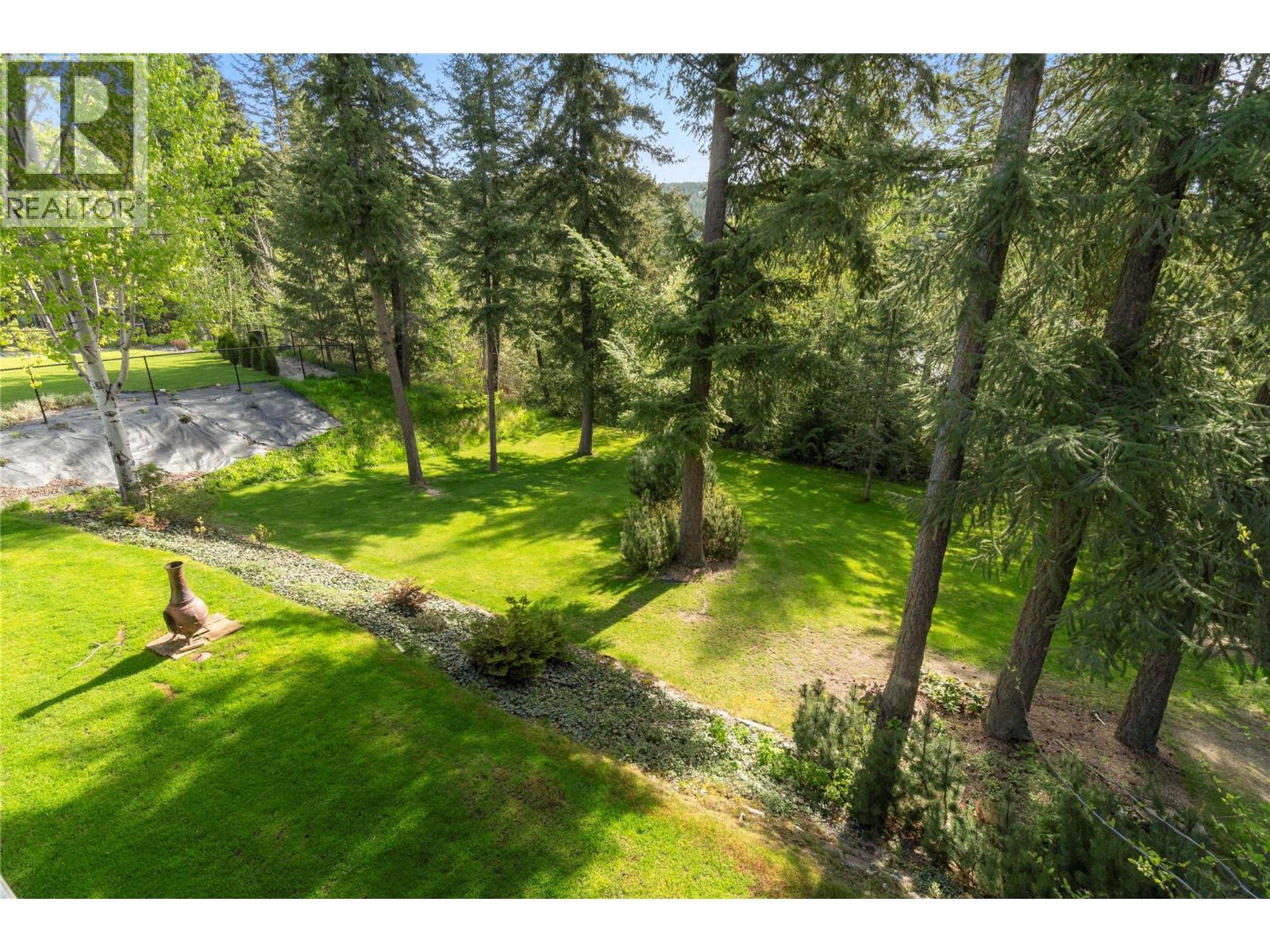 2743 Golf Course Drive, Blind Bay, BC - Outdoor