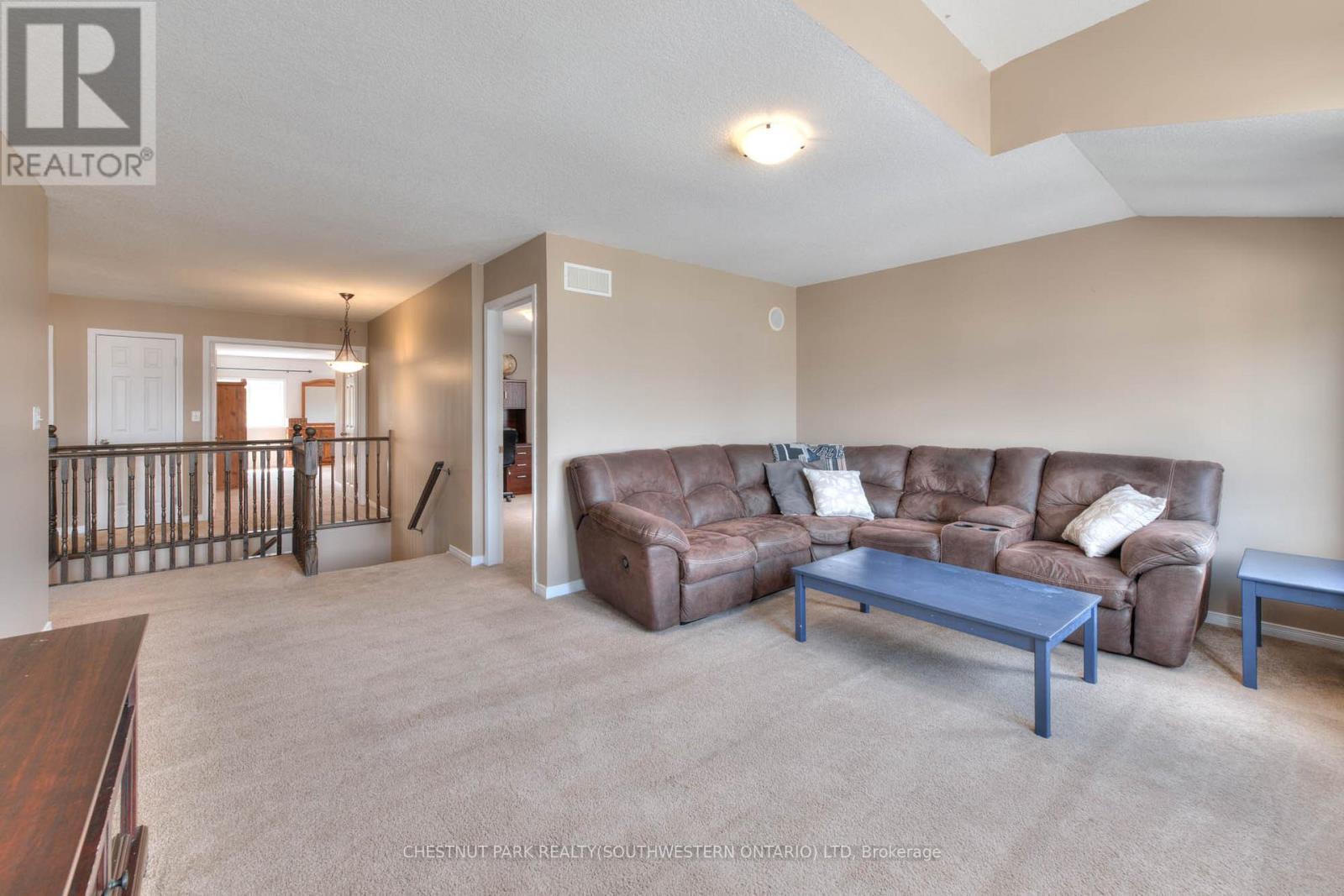 288 Steepleridge Street, Kitchener, ON - Indoor Photo Showing Living Room
