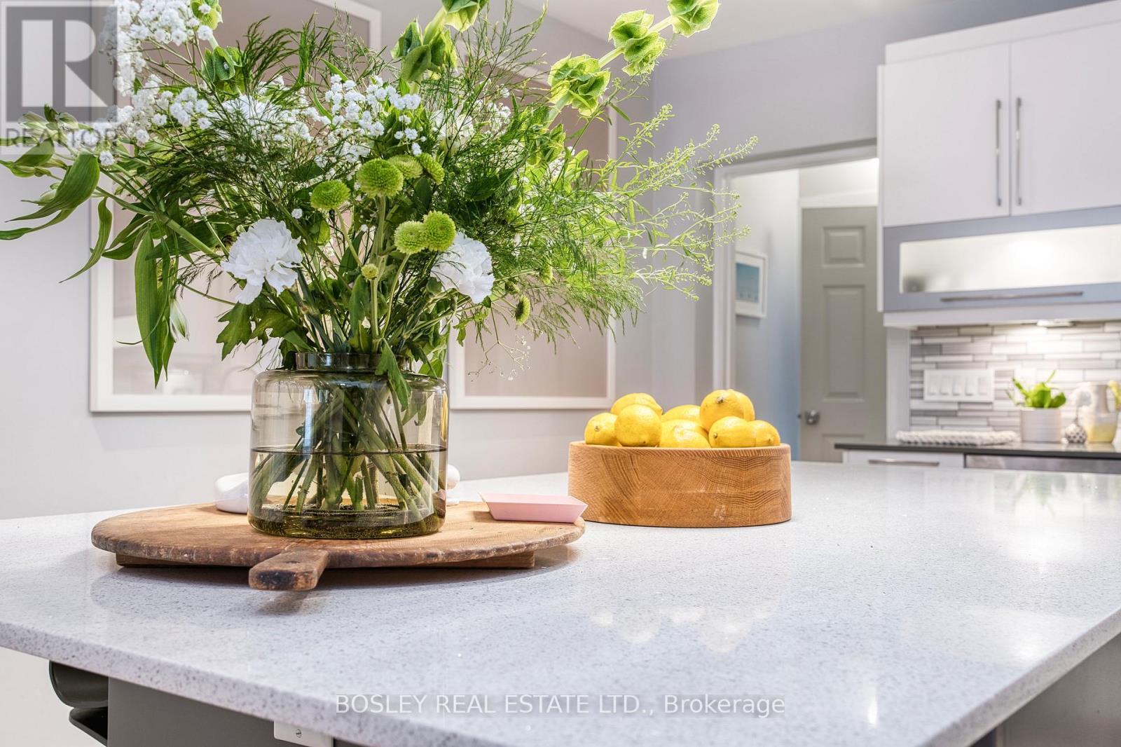 38 Halton Street, Toronto, ON - Indoor