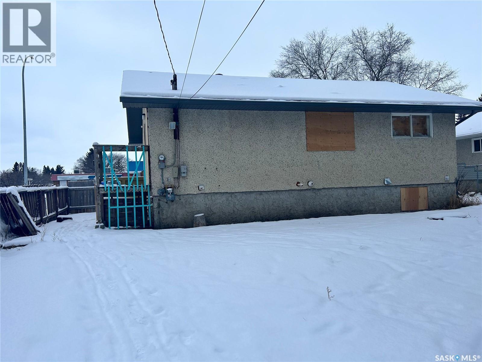 1620 15Th Street W, Prince Albert, SK - Outdoor
