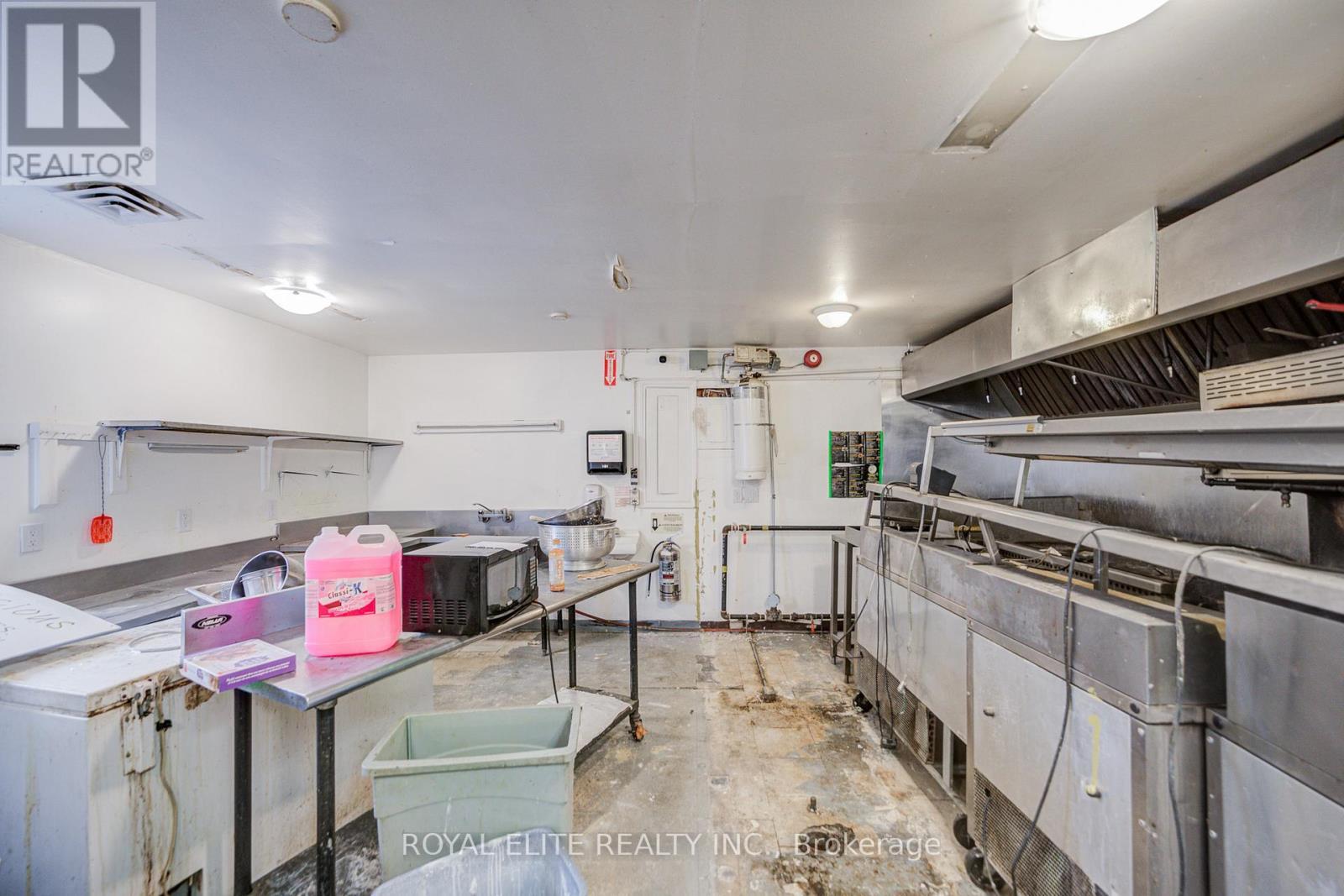 92 King Street W, Cobourg, ON - Indoor