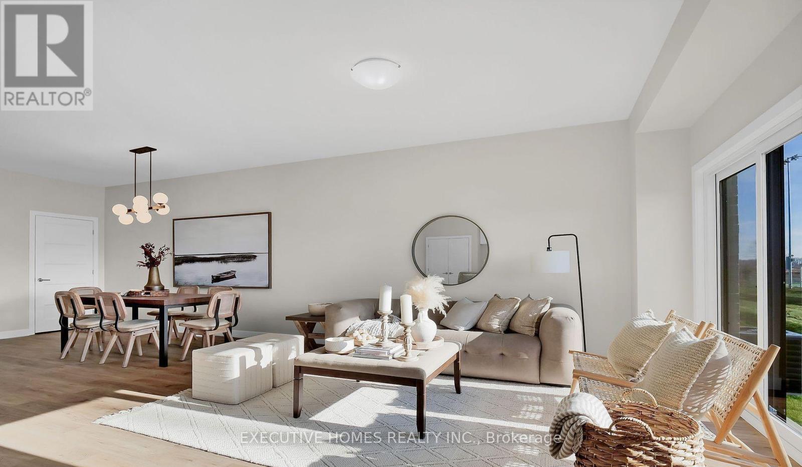 6937 Royal Magnolia Avenue, London South, ON - Indoor Photo Showing Living Room