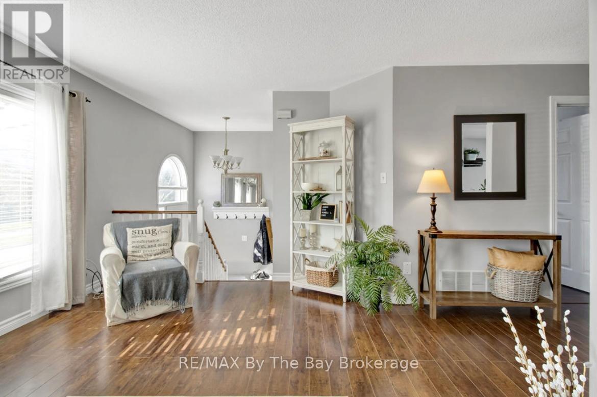 79 Fernbrook Drive, Wasaga Beach, ON - Indoor