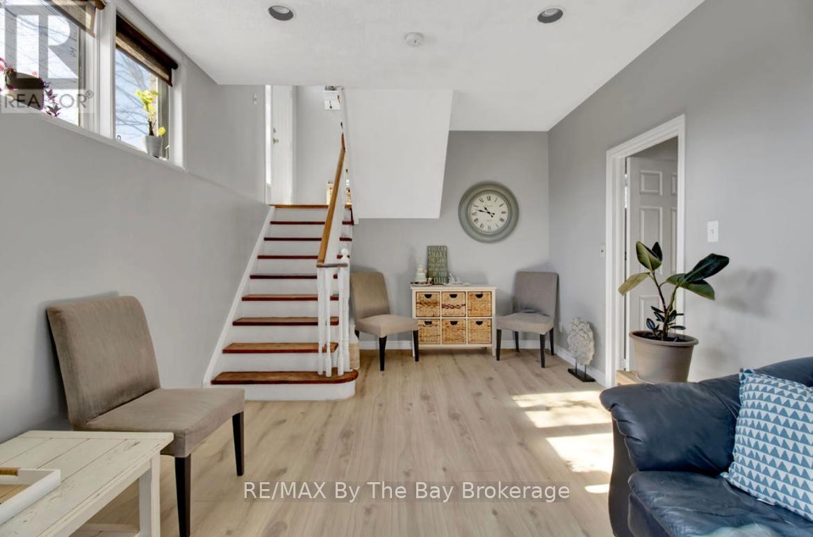 79 Fernbrook Drive, Wasaga Beach, ON - Indoor