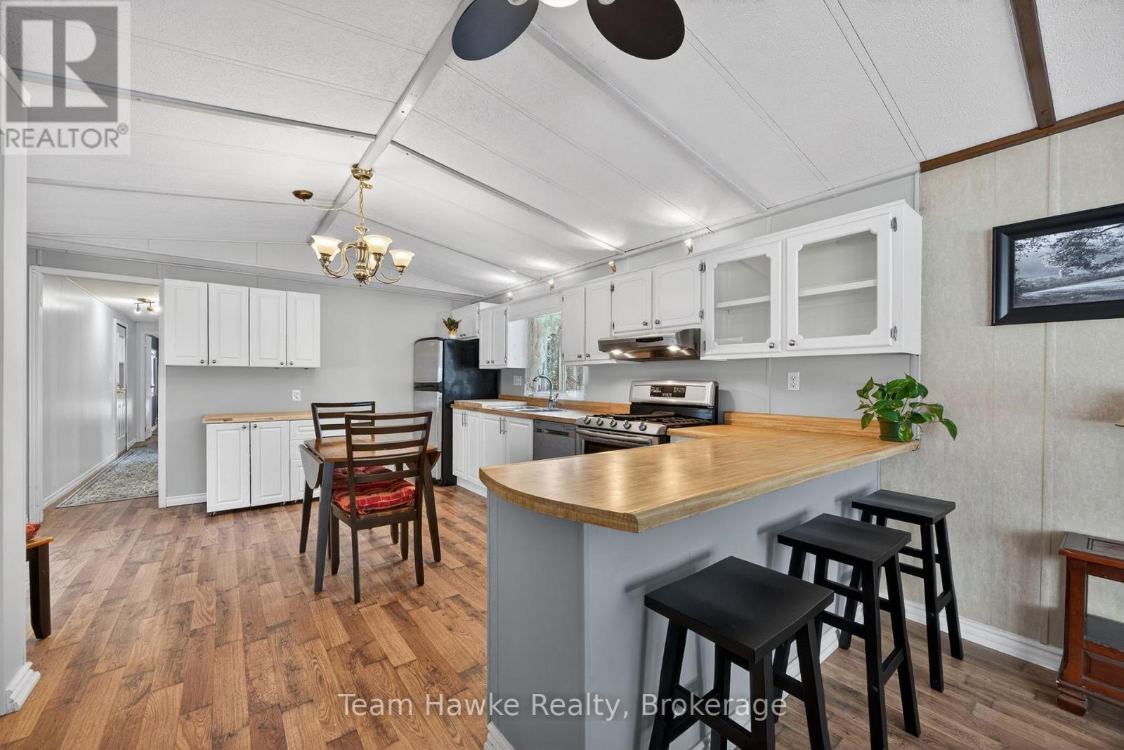 44 Northland Drive, Midland, ON - Indoor