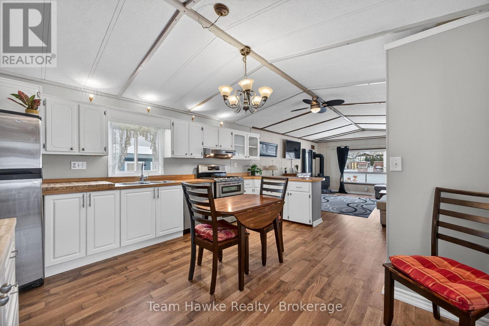 44 Northland Drive, Midland, ON - Indoor