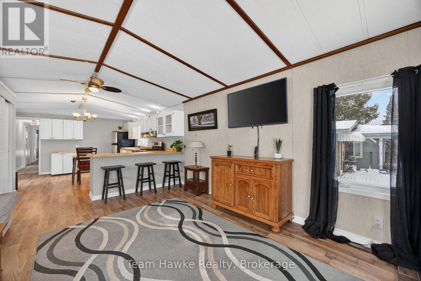 44 Northland Drive, Midland, ON - Indoor Photo Showing Other Room