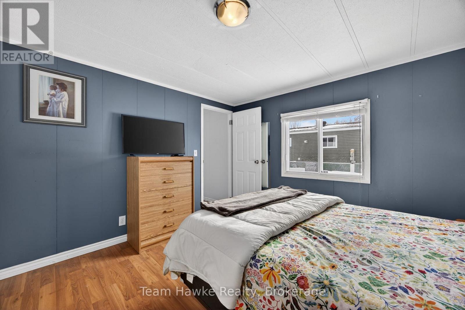 44 Northland Drive, Midland, ON - Indoor Photo Showing Bedroom