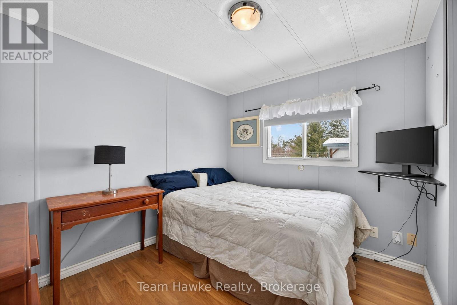 44 Northland Drive, Midland, ON - Indoor Photo Showing Bedroom
