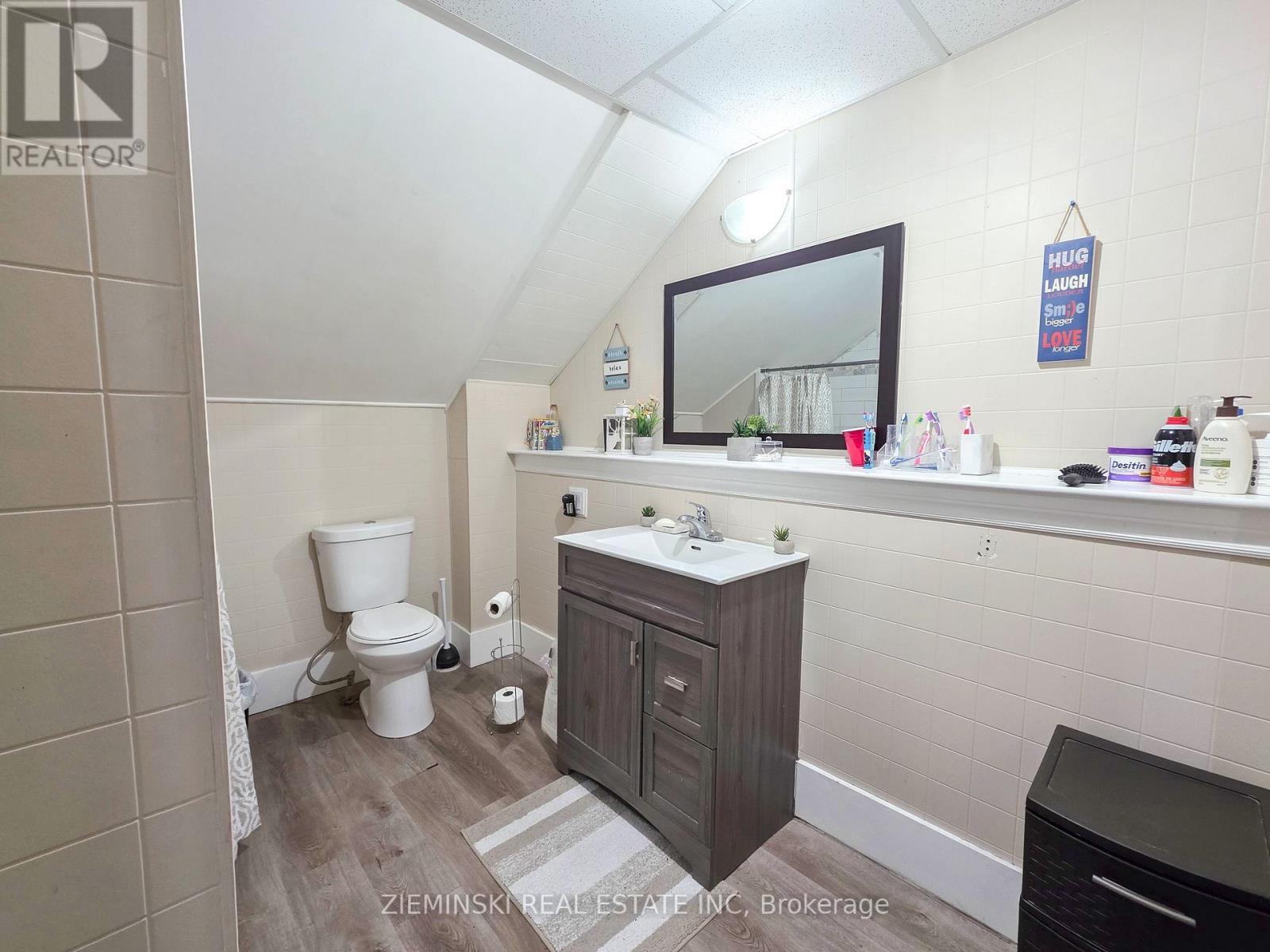 65 Kirby Avenue, Timmins (Ts - Se), ON - Indoor Photo Showing Bathroom