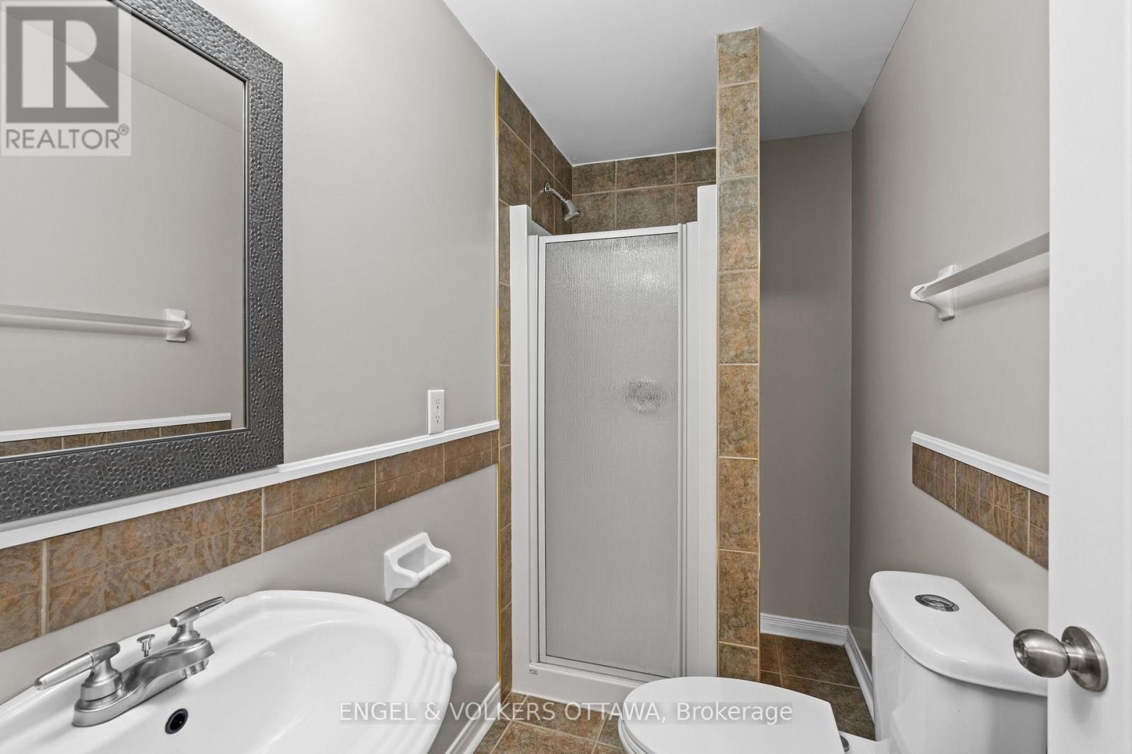 2931 Shadow Hill Crescent, Ottawa, ON - Indoor Photo Showing Bathroom