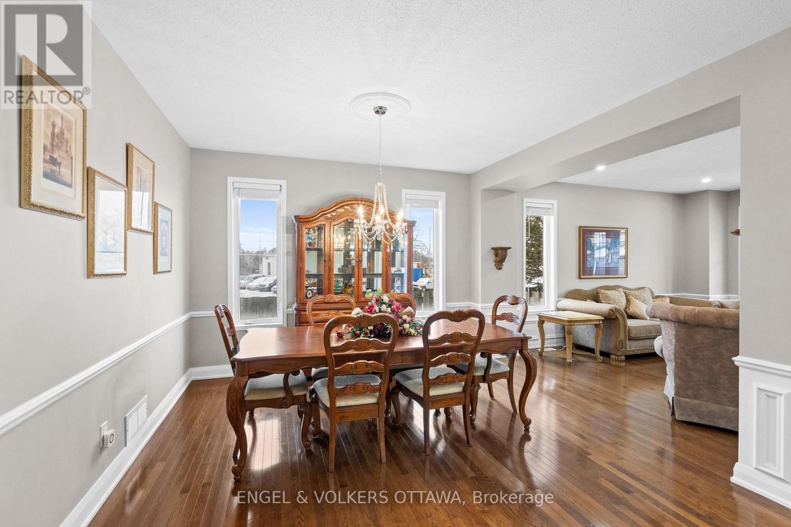 2931 Shadow Hill Crescent, Ottawa, ON - Indoor Photo Showing Dining Room