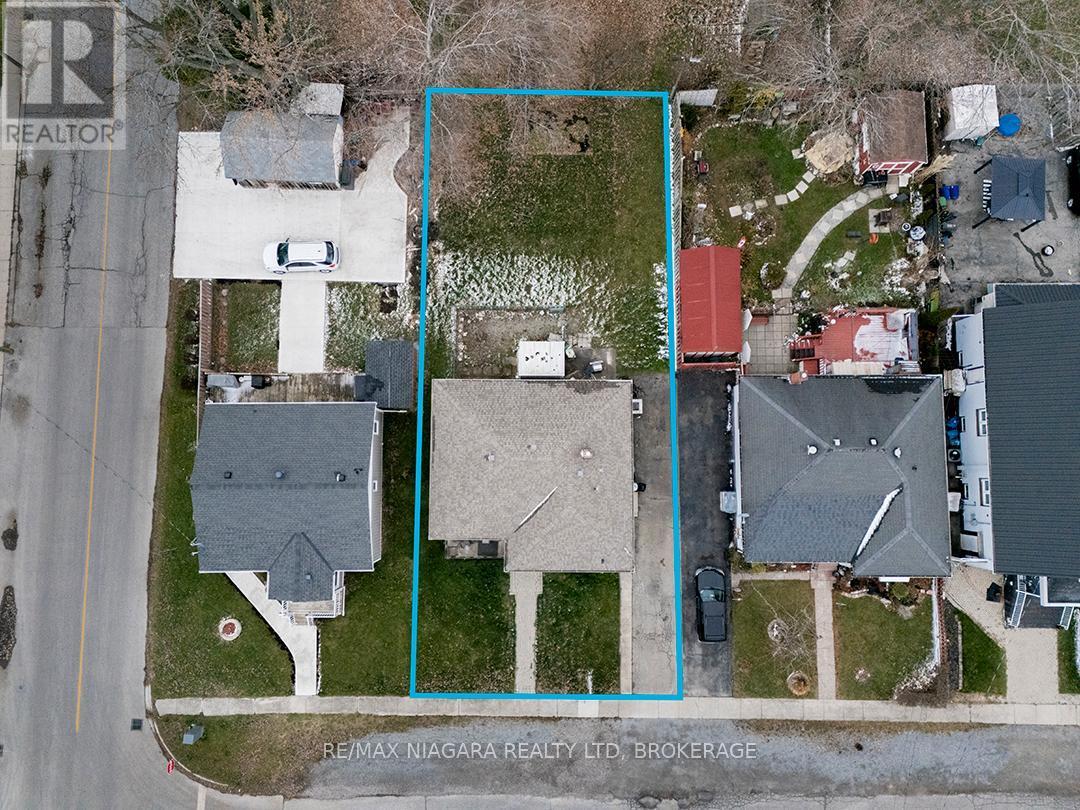 205 Borden Avenue, Port Colborne (Main Street), ON - With View