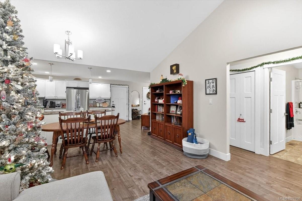 A-4626 Maitland St, Port Alberni, BC - Indoor